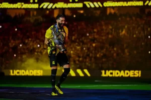 تتويج الاتحاد بكأس دوري روشن السعودي.