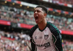 جوب بيلنغهام لاعب سندرلاند