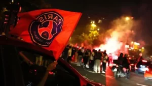 من أعمال الشغب