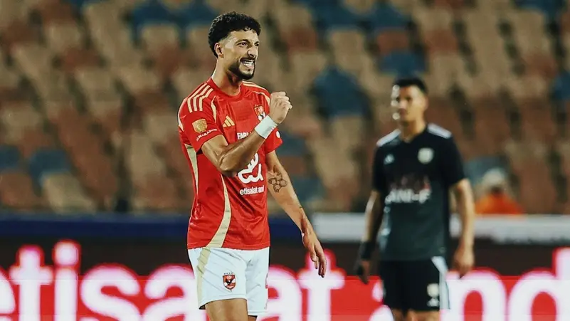 من لقاء الأهلي وفاركو